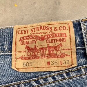 Levi's Classic Straight Blue Jeans frayed hem